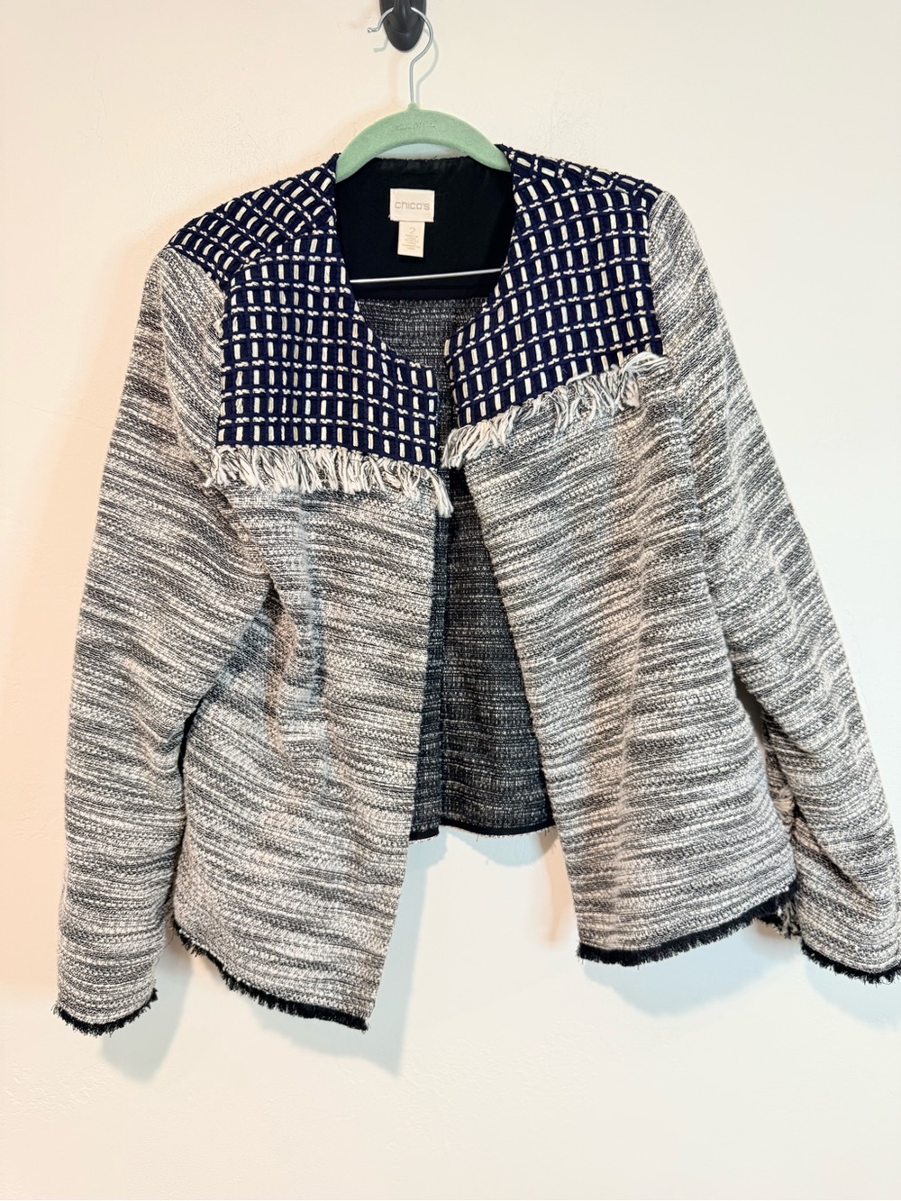 Chico’s Tweed Fringe Jacket Women’s L 12/14 Open Front Blue Gray Textured - Picture 3 of 8